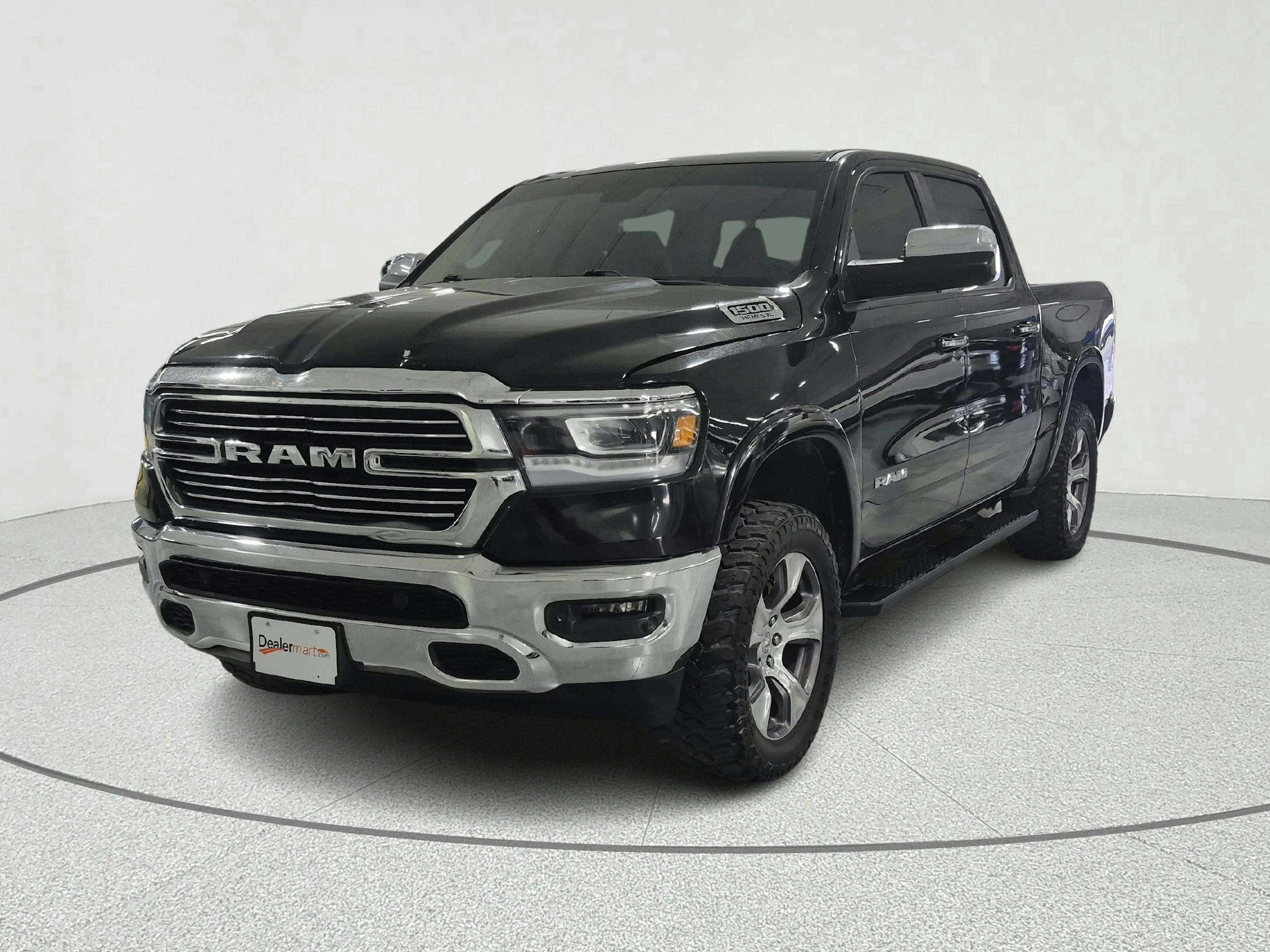 2020 RAM 1500 Laramie 4x4 Crew Cab 5'7's photo