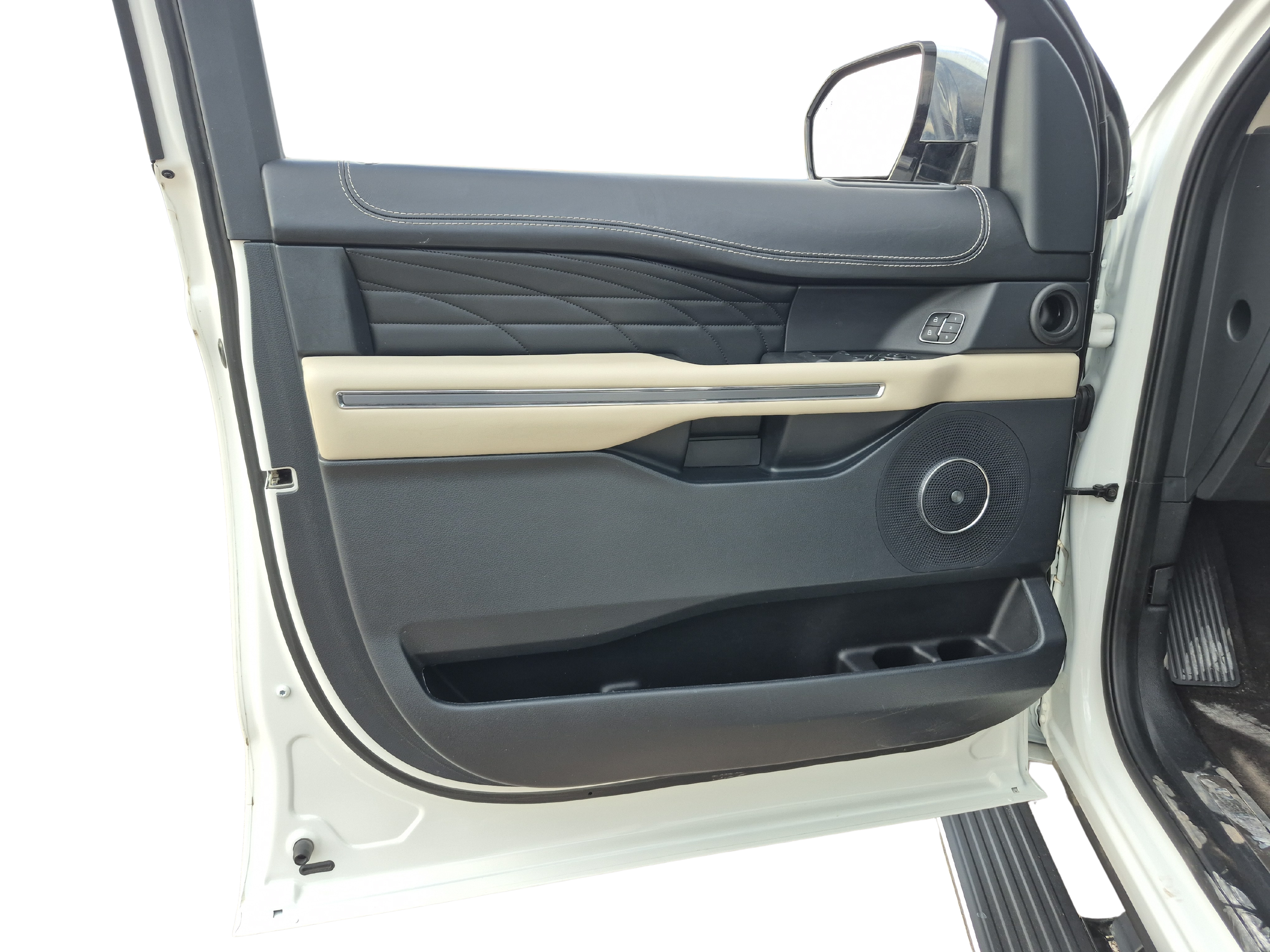2021 Ford Expedition Platinum - Photo 25