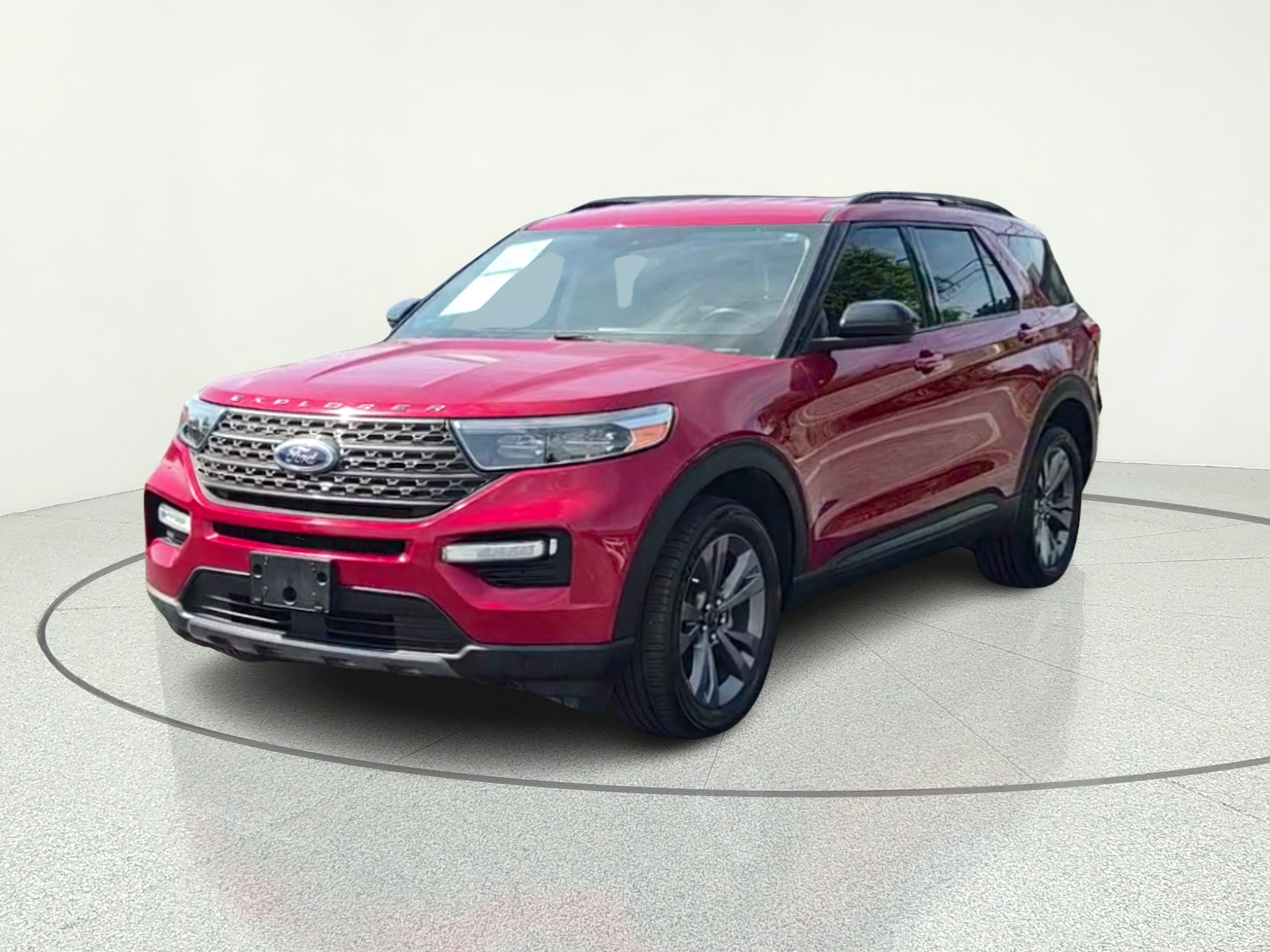 2022 Ford Explorer XLT 4WD's photo