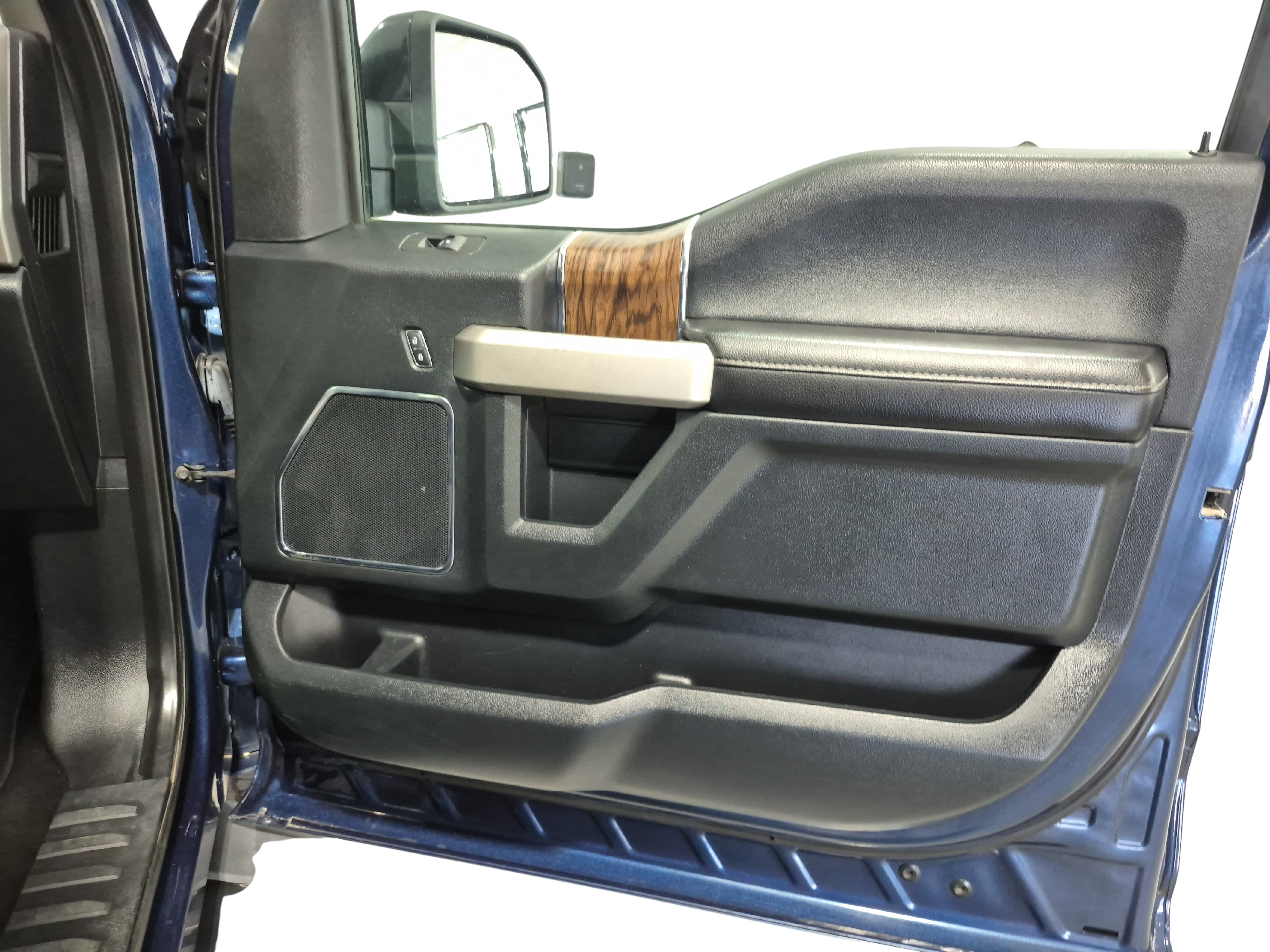 2020 Ford F-150 Lariat - Photo 32