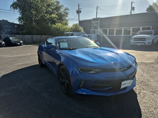 2018 Chevrolet Camaro 1LT photo 3