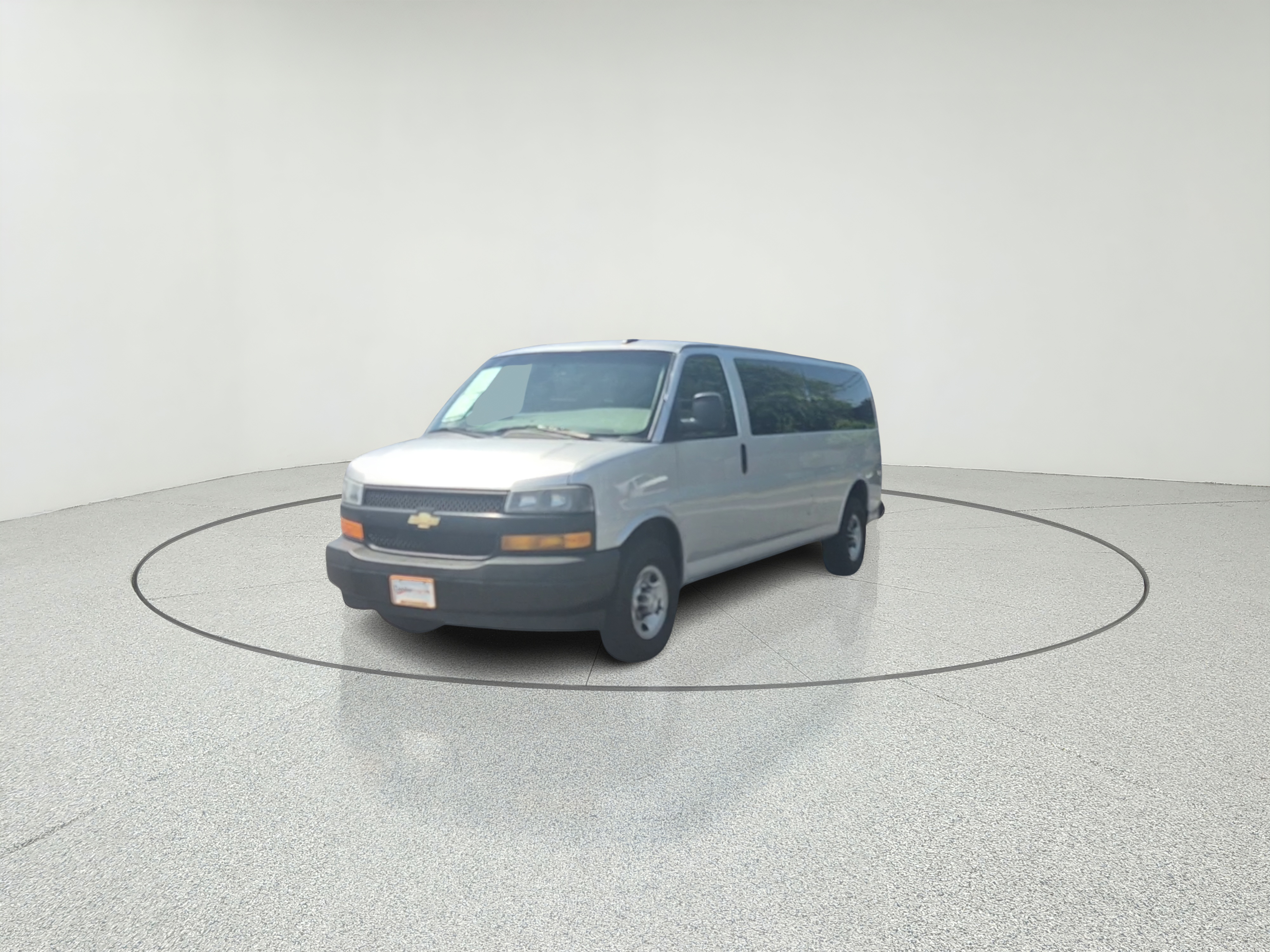 2022 Chevrolet Express 3500 LS Extended's photo