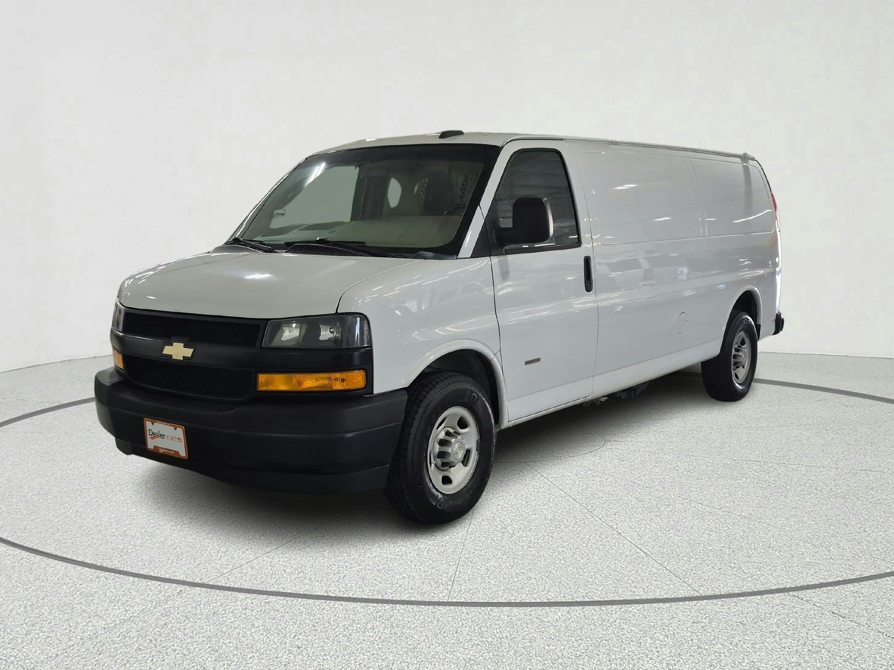2021 Chevrolet Express 3500 Extended Work Van's photo