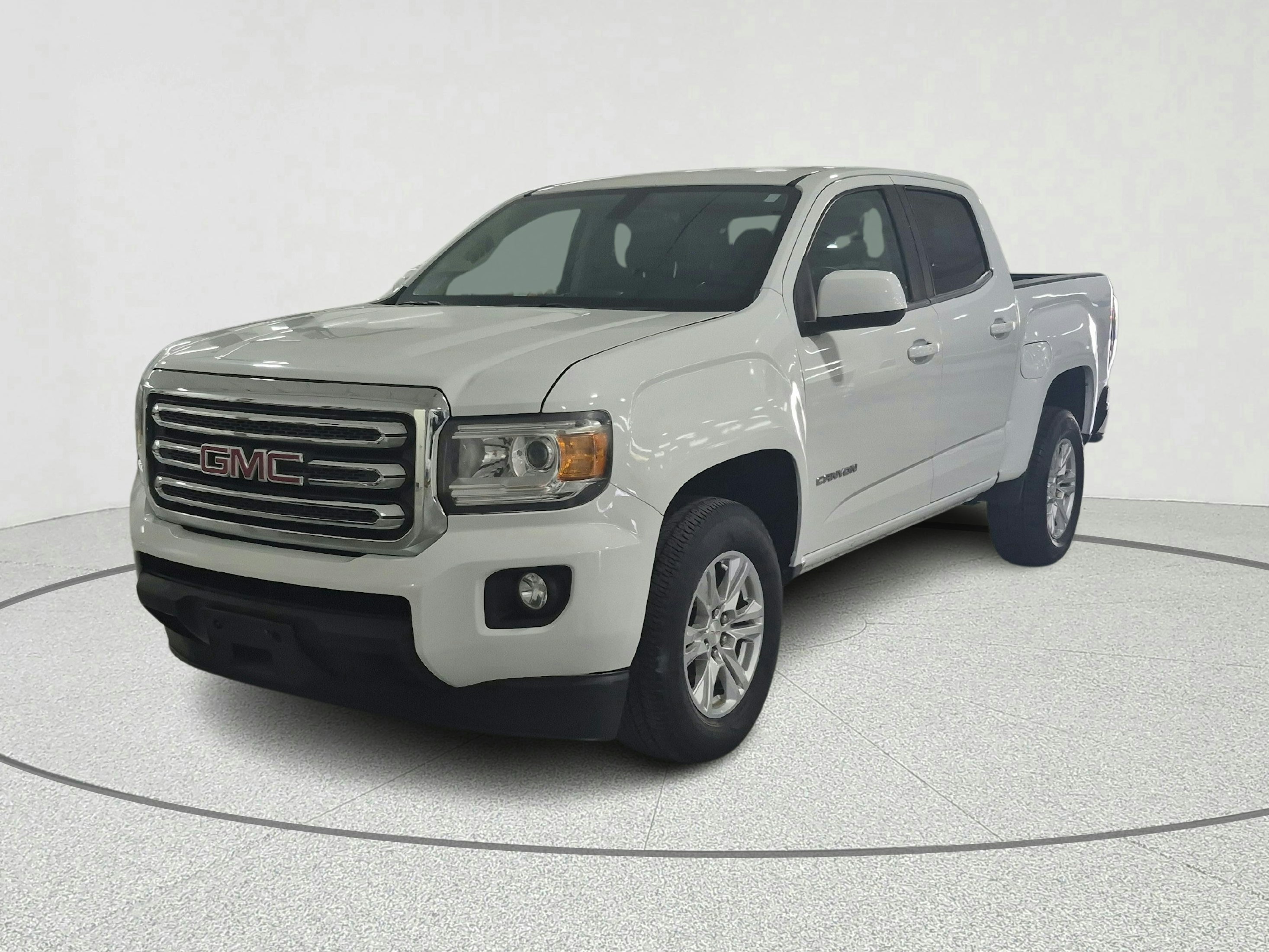 2020 GMC Canyon 2WD SLE Crew Cab Short Box's photo