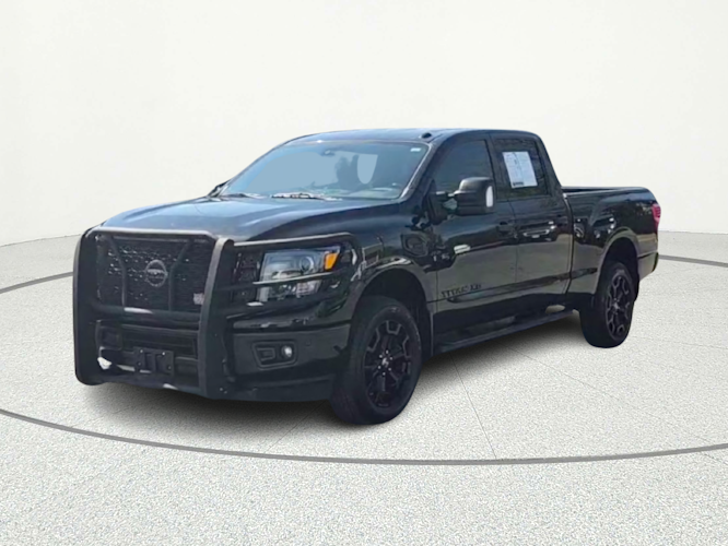 2018 Nissan Titan XD SV's photo