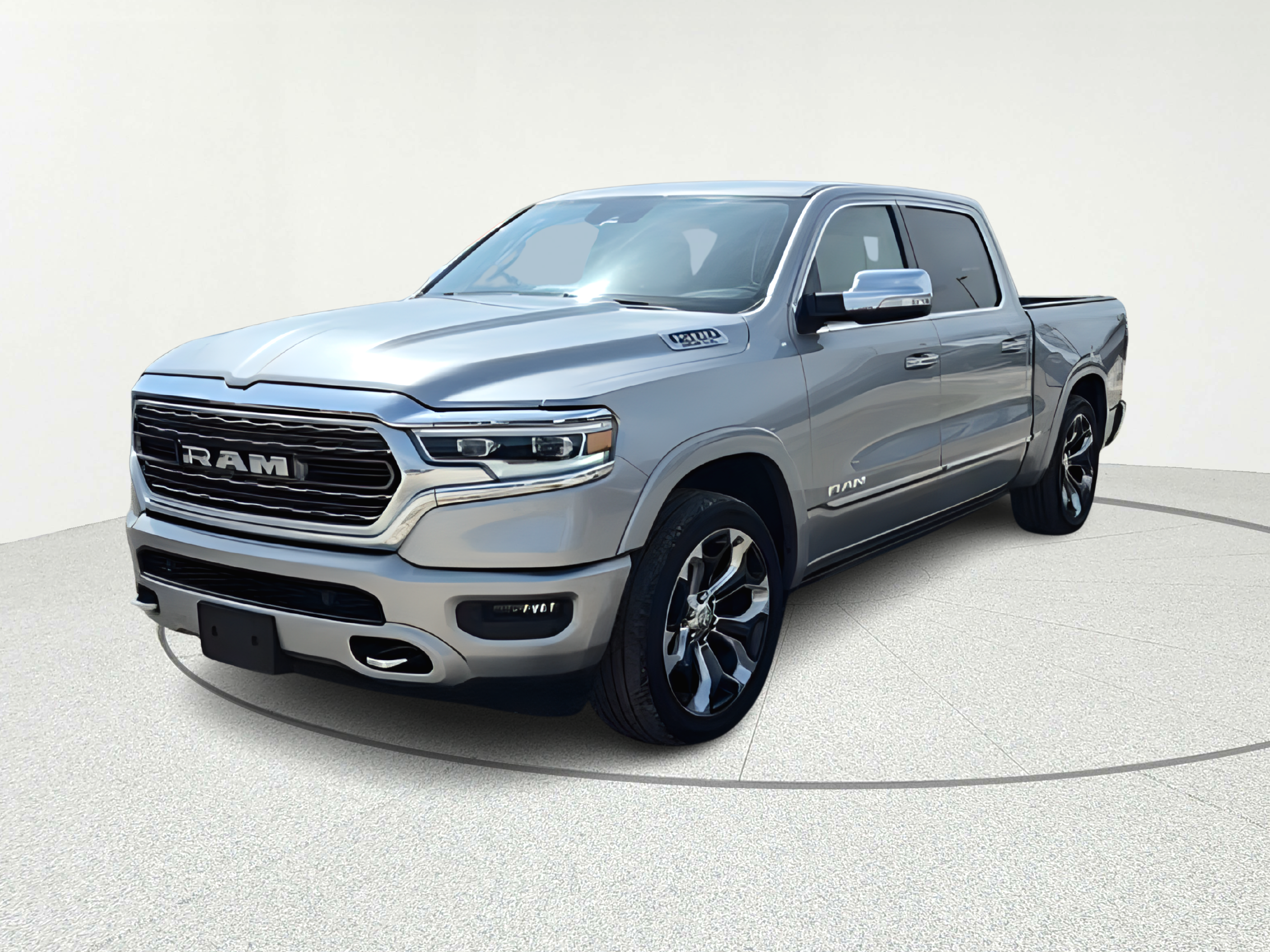 2019 RAM 1500 Limited 4x4 Crew Cab 5'7's photo