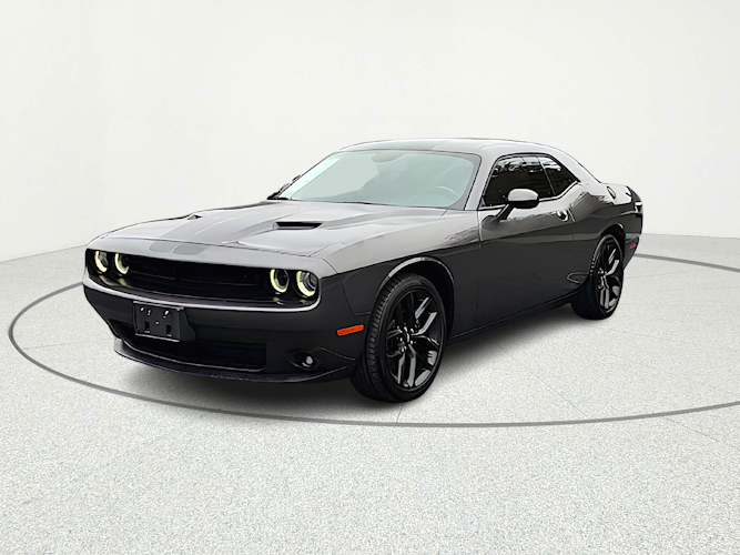 2023 Dodge Challenger SXT's photo