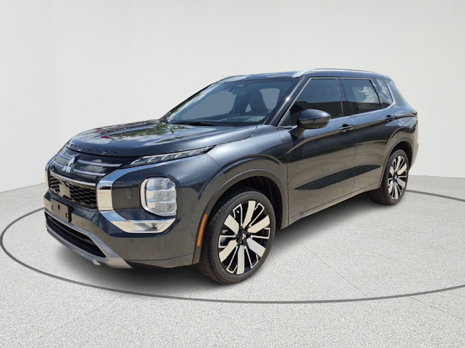 2025 Mitsubishi Outlander SEL's photo