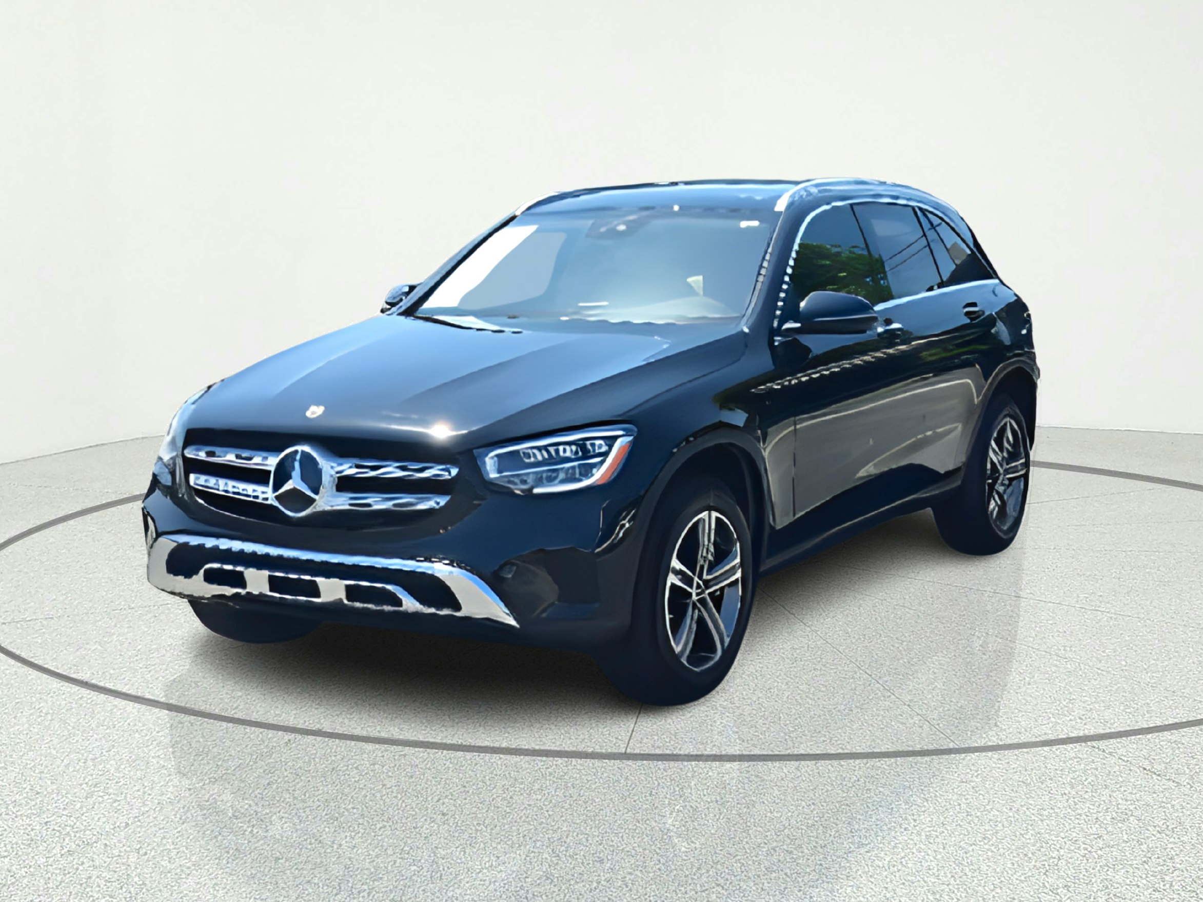 2022 Mercedes-Benz GLC GLC 300's photo