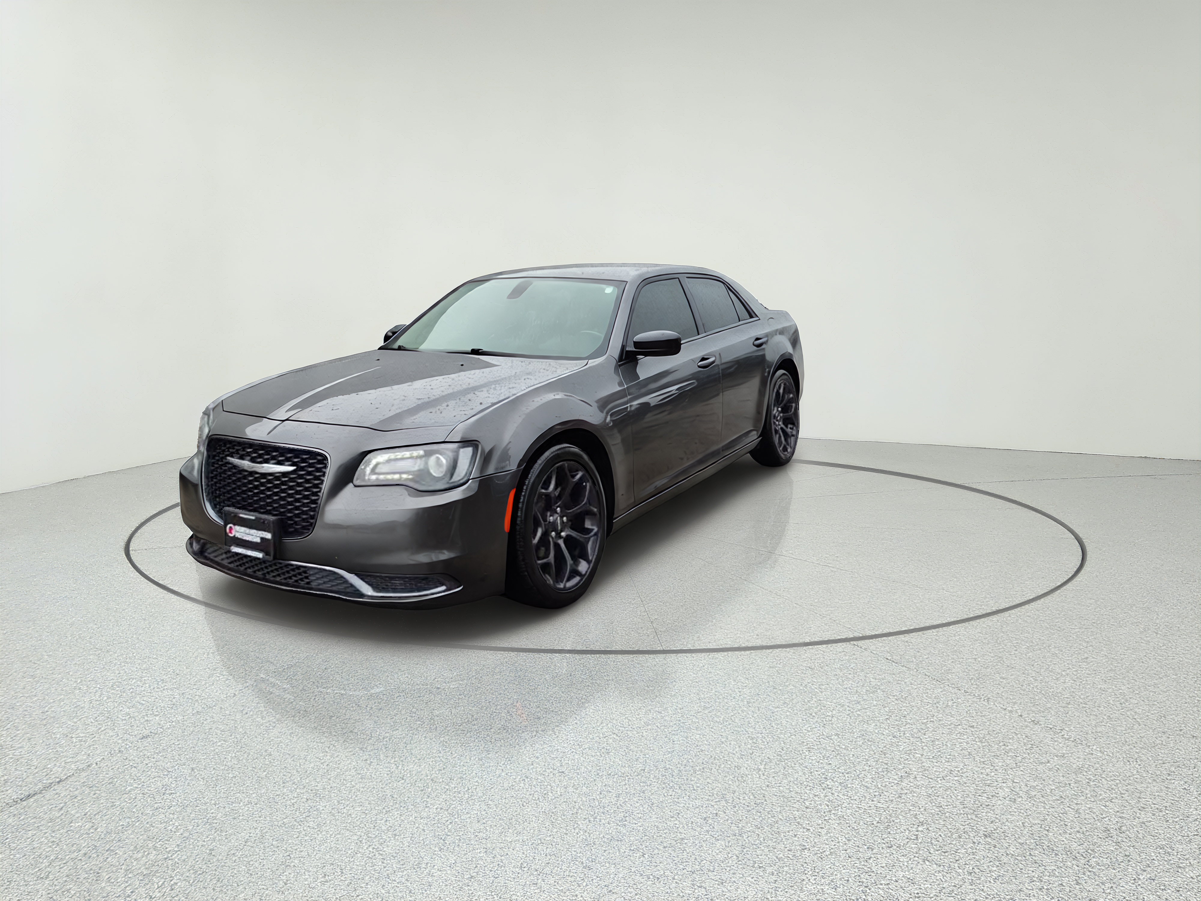 2019 Chrysler 300 Touring's photo