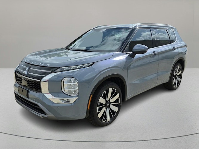 2025 Mitsubishi Outlander SEL's photo