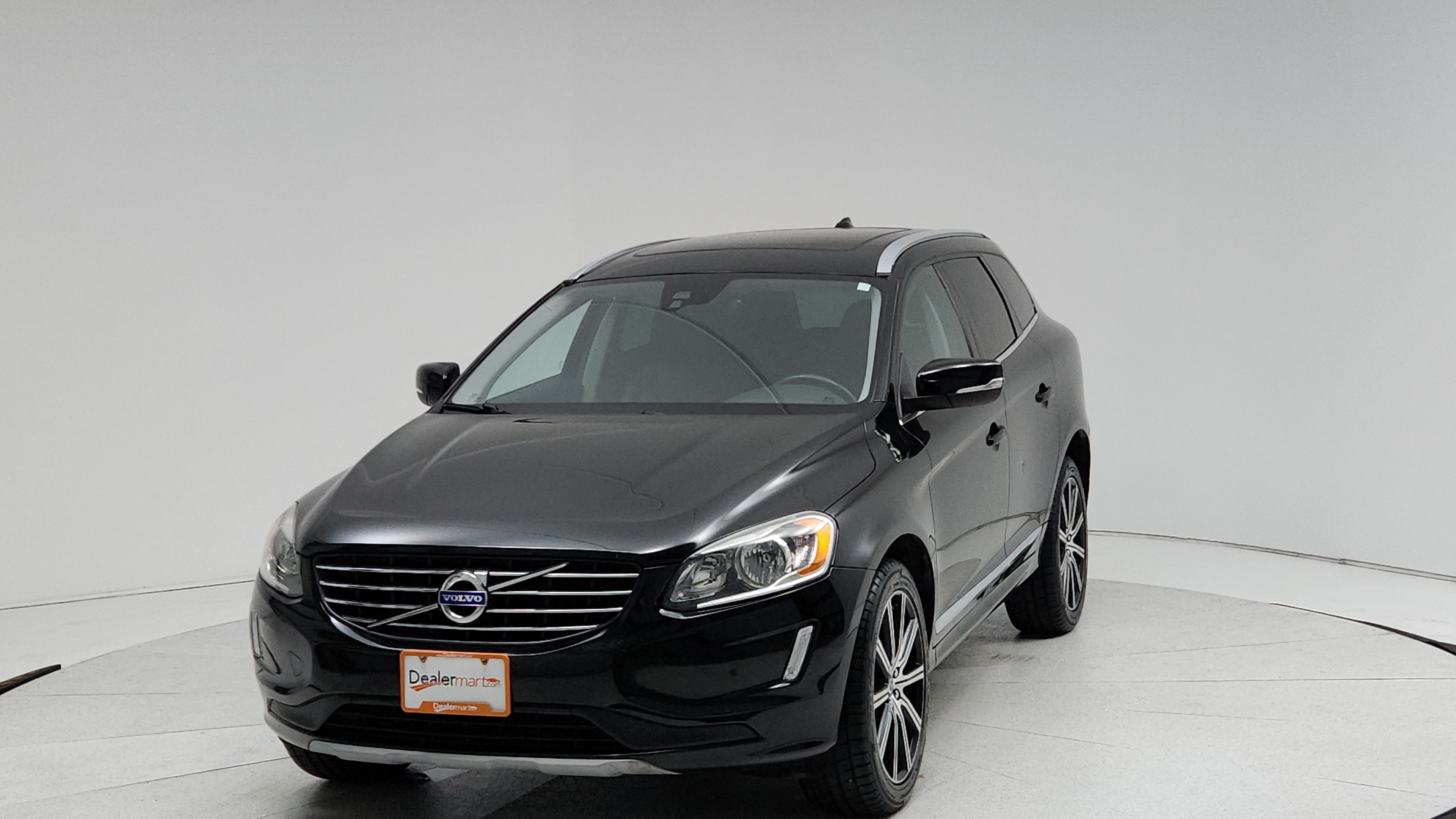 2016 Volvo XC60 T5 Drive-E FWD Premier's photo